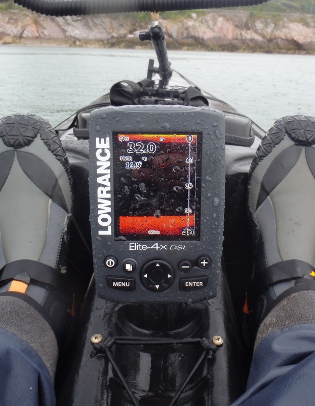 Lowrance Fishfinder on a RTM Tempo