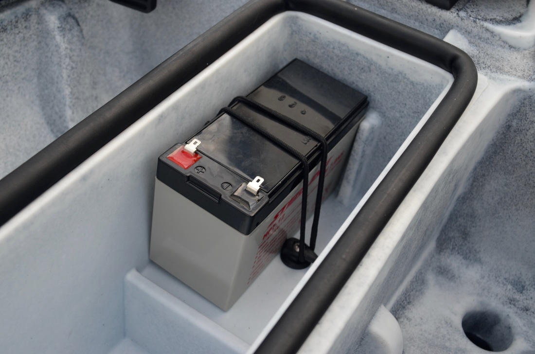 RTM Rytmo Angler Centre Hatch Battery Keeper